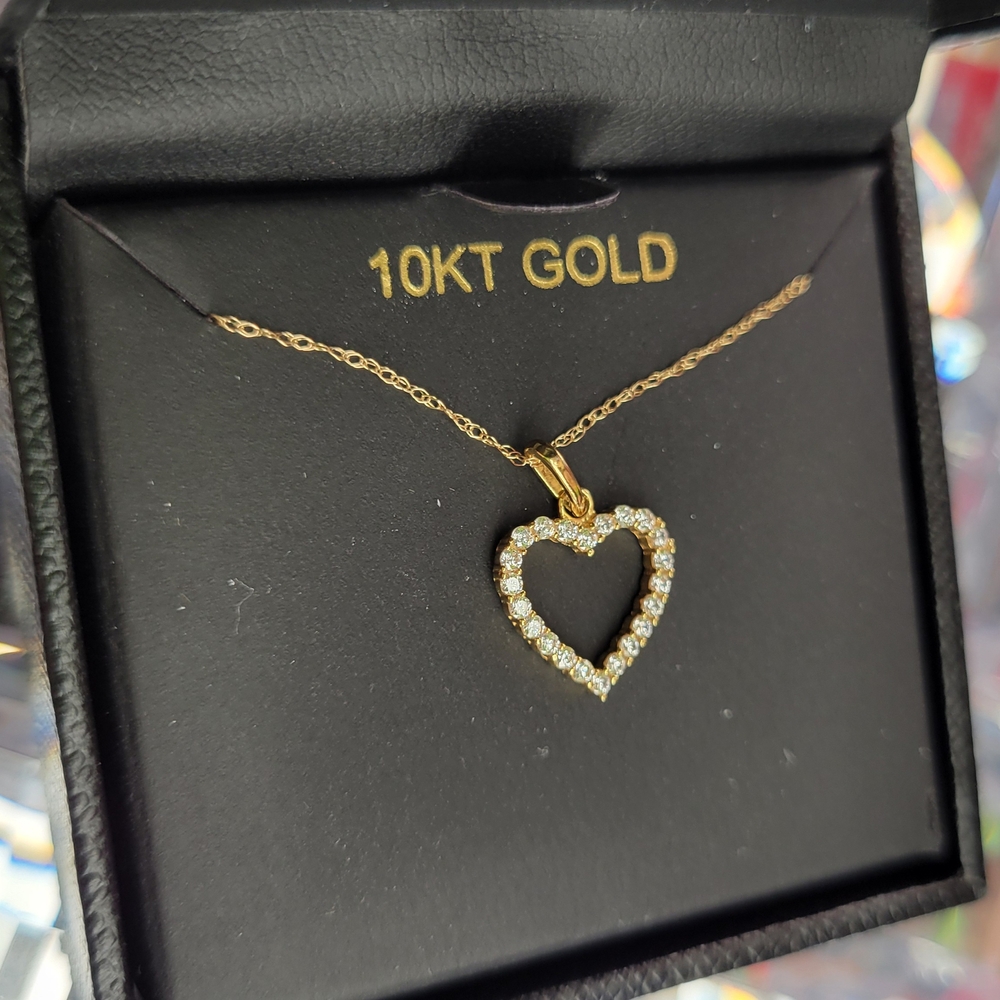 Macy's 10KT Gold Heart Necklace with Diamond Accents